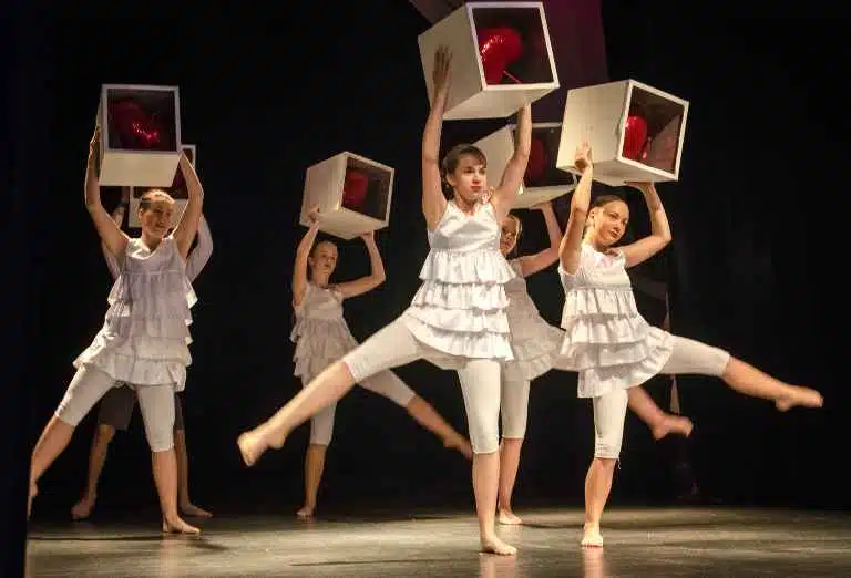 plays and musicals for seat fillers