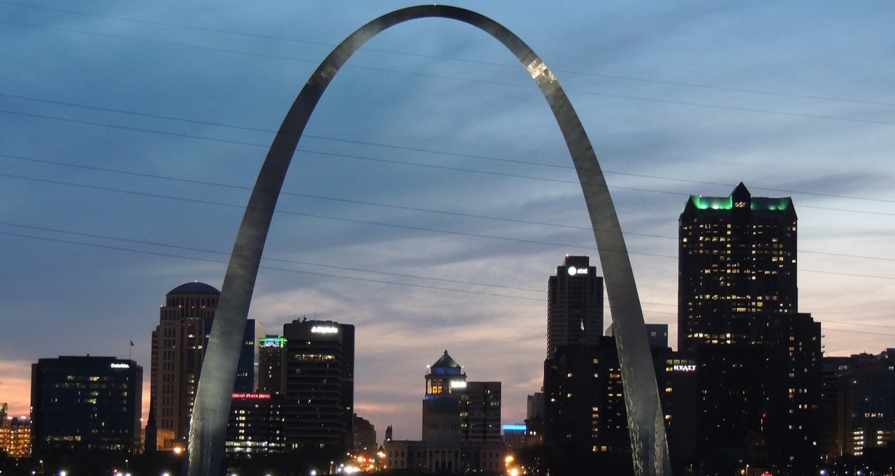 St. Louis entertainment and city scene for OTL Seat Fillers.